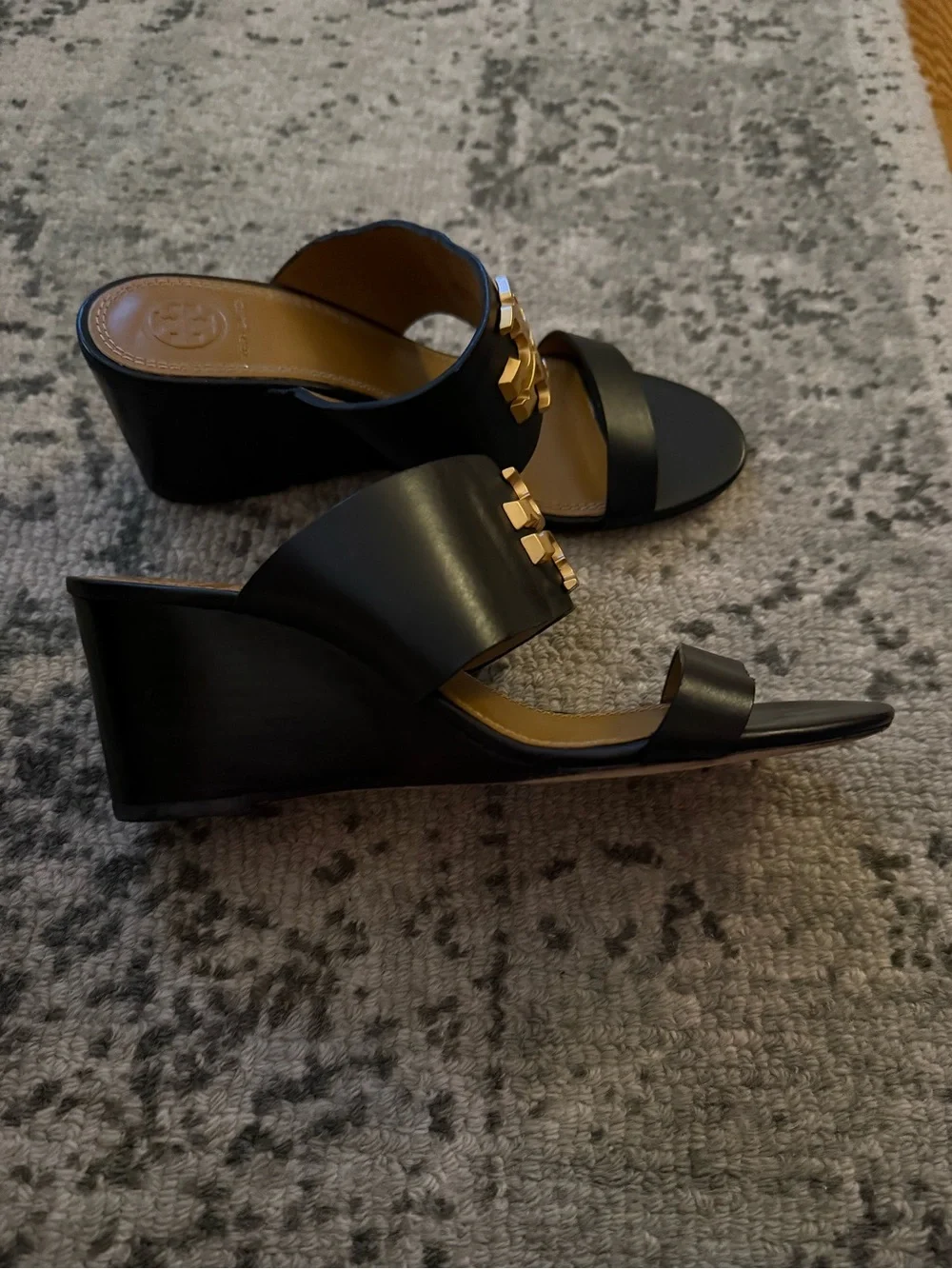 Tory Burch Miller MetalRed Leather Wedge Slide Sandals. - Picture 2 of 4